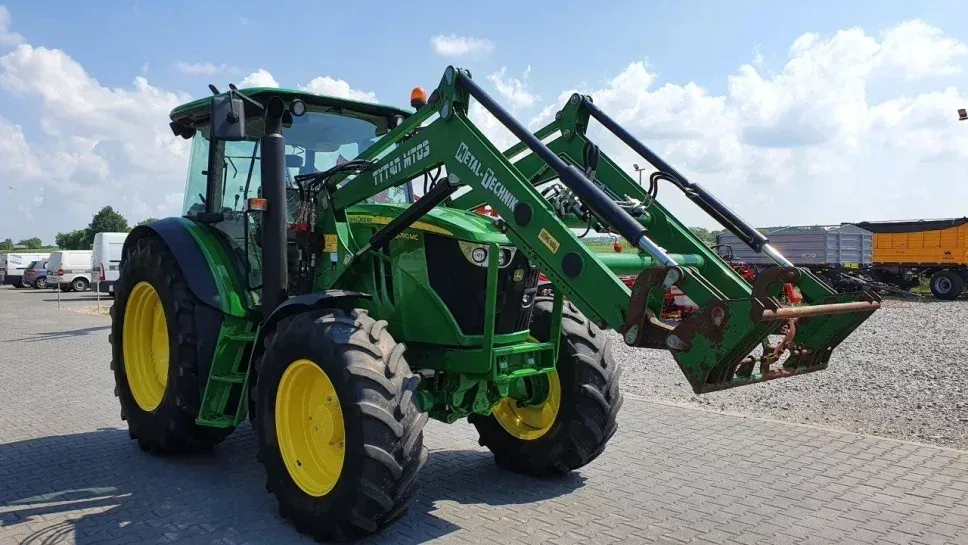 Wynajem ciągnika rolniczego John Deere do 100 KM, miniatura zdjęcia 6 z 21.