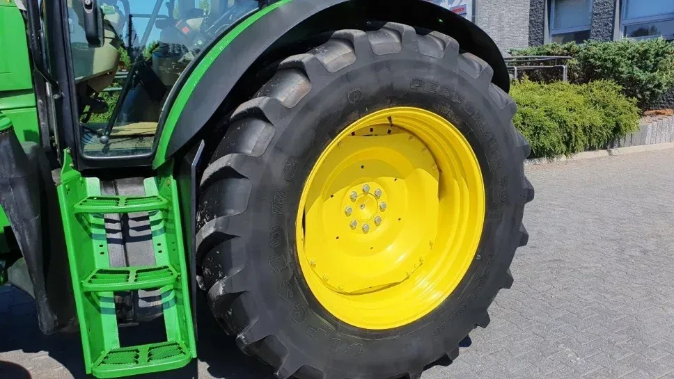 Wynajem ciągnika rolniczego John Deere do 100 KM, miniatura zdjęcia 8 z 21.