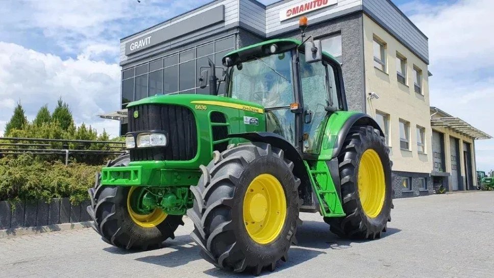 Maszyna z kategorii ciągniki rolnicze john deere, zdjęcie 2 z oferty.