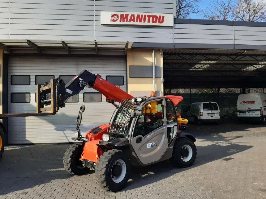 Maszyna z kategorii ładowarki teleskopowe manitou, zdjęcie 7 z oferty.
